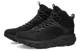 Challenger Mid Gore-tex ’Triple Black’