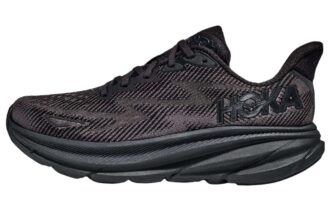 Clifton 9 Wide ’Triple Black’