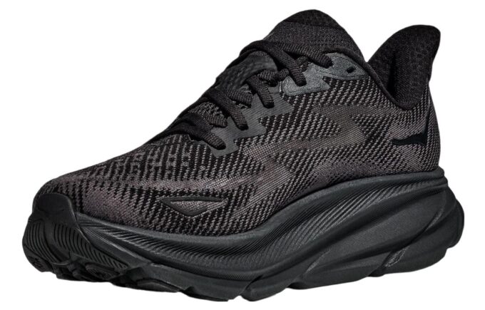 Clifton 9 Wide ’Triple Black’