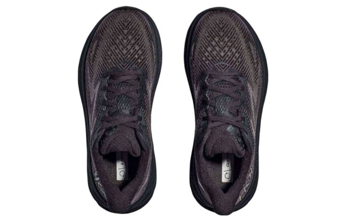 Clifton 9 Wide ’Triple Black’