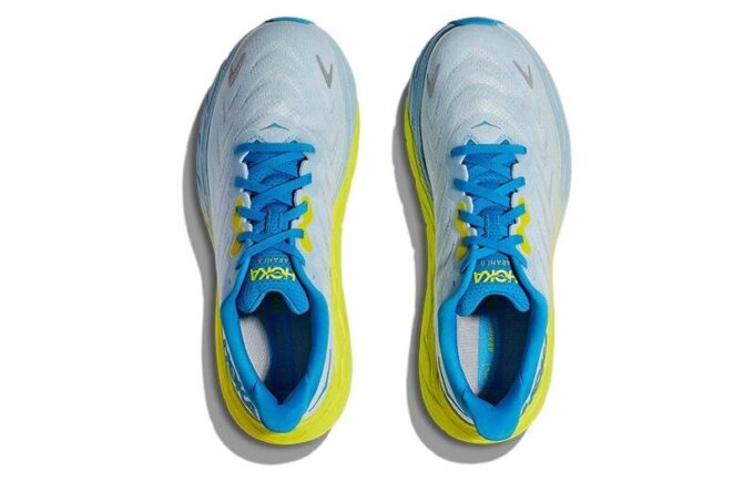 HOKA Arahi 6 ’Isvatten’
