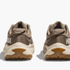 HOKA ONE ONE Transport
