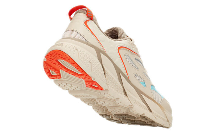 HOKA x Öppningsceremoni Clifton ’Sand’