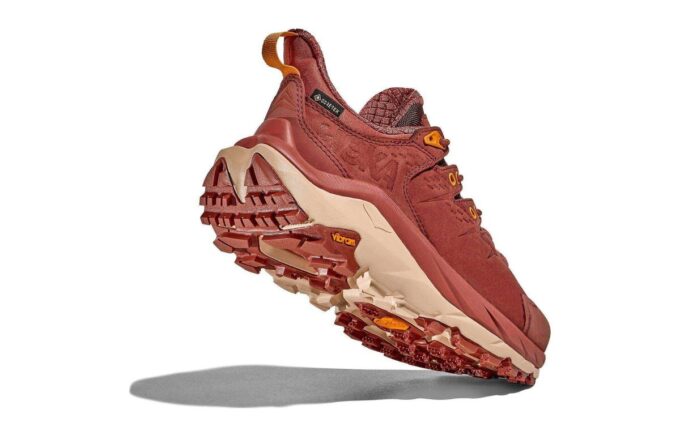 (WMNS) Kaha 2 Low Gore-Tex ’Hot Sauce’
